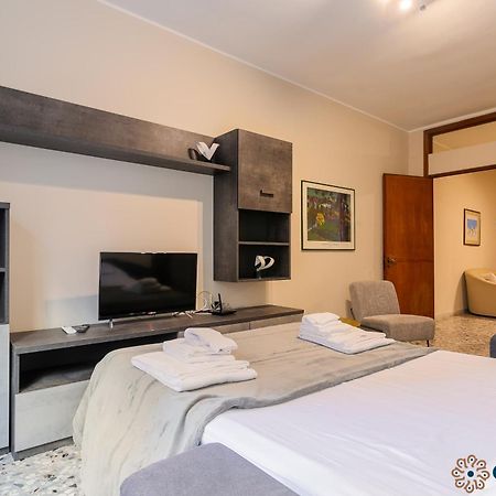 Piccinni Guesthouse By Apulia Accommodation Bari Exterior foto